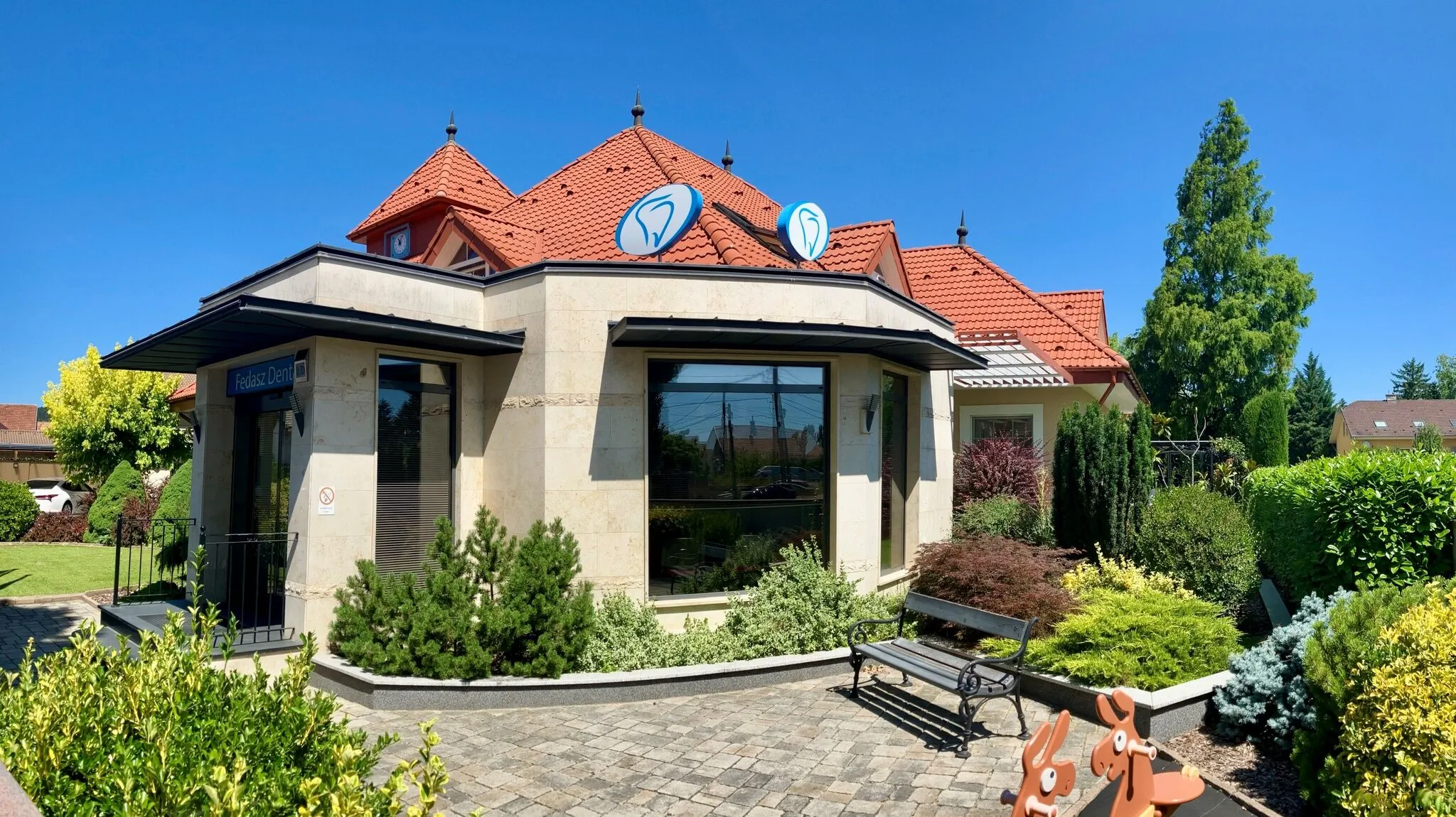 Fedasz Dental Pilisvörösvár – Pilisvörösvár, Maďarsko