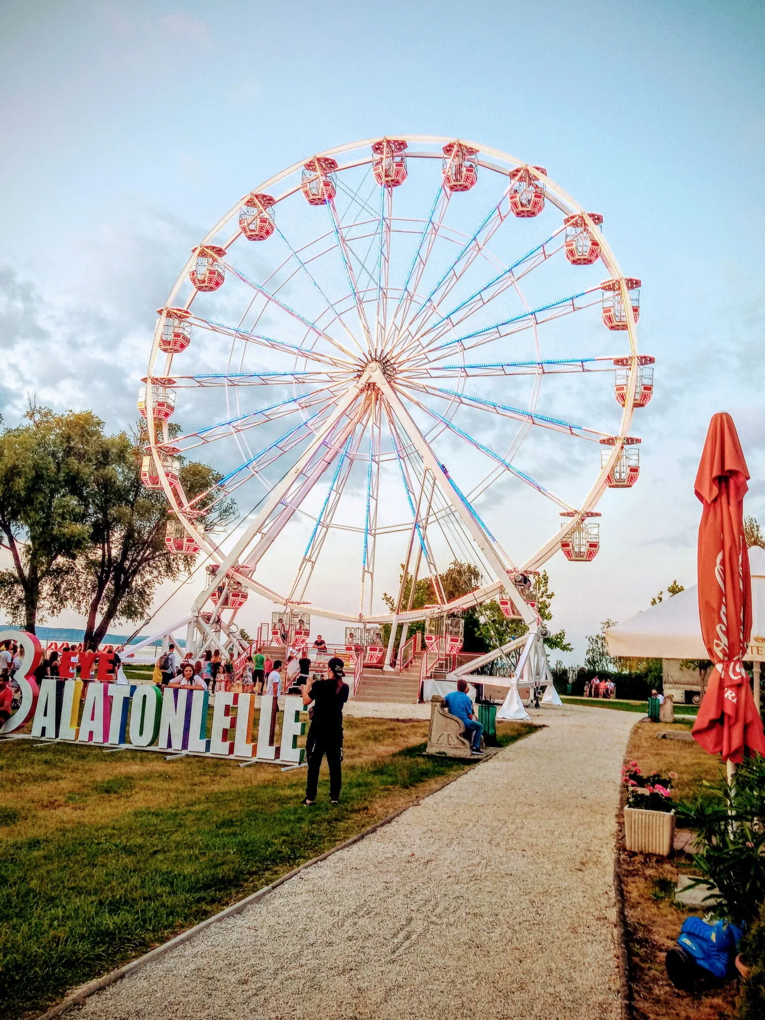 Napsugár Apartmanház Balatonlelle – Balatonlelle, Ungaria