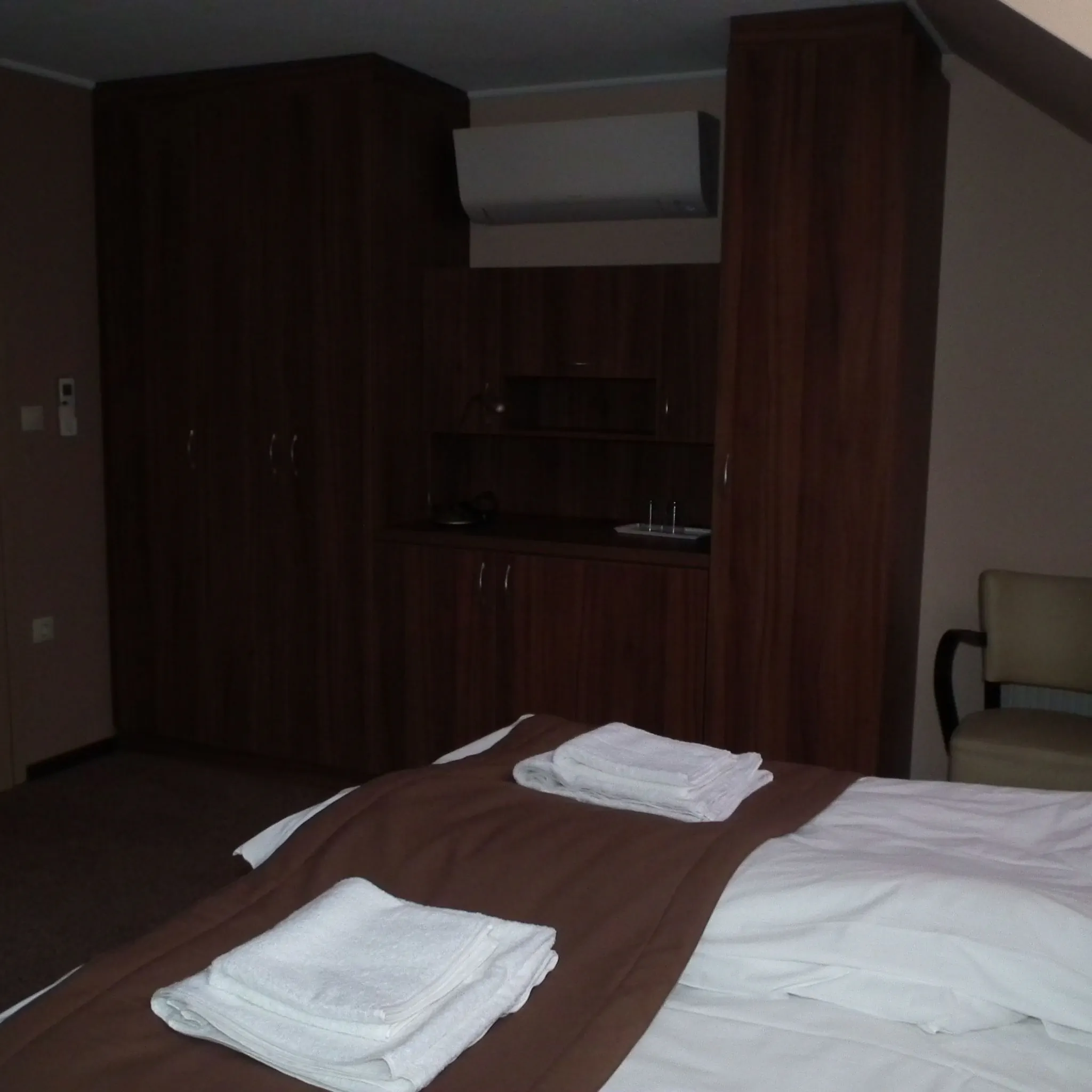 Dóra Kávézó és Panzió Bócsa – Bócsa, Ungaria