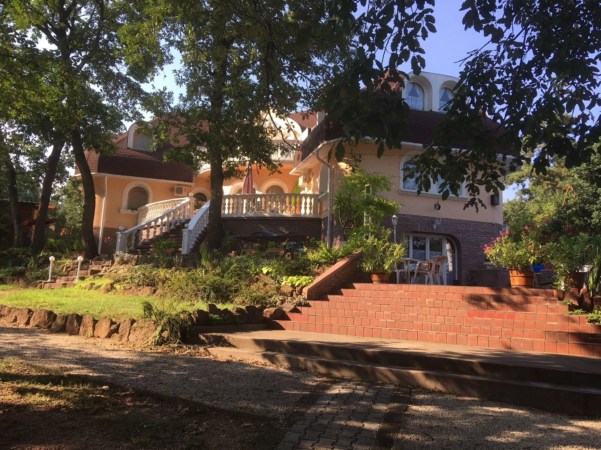 Káptalan Vendégház Balatonalmádi – Balatonalmádi, Ungaria