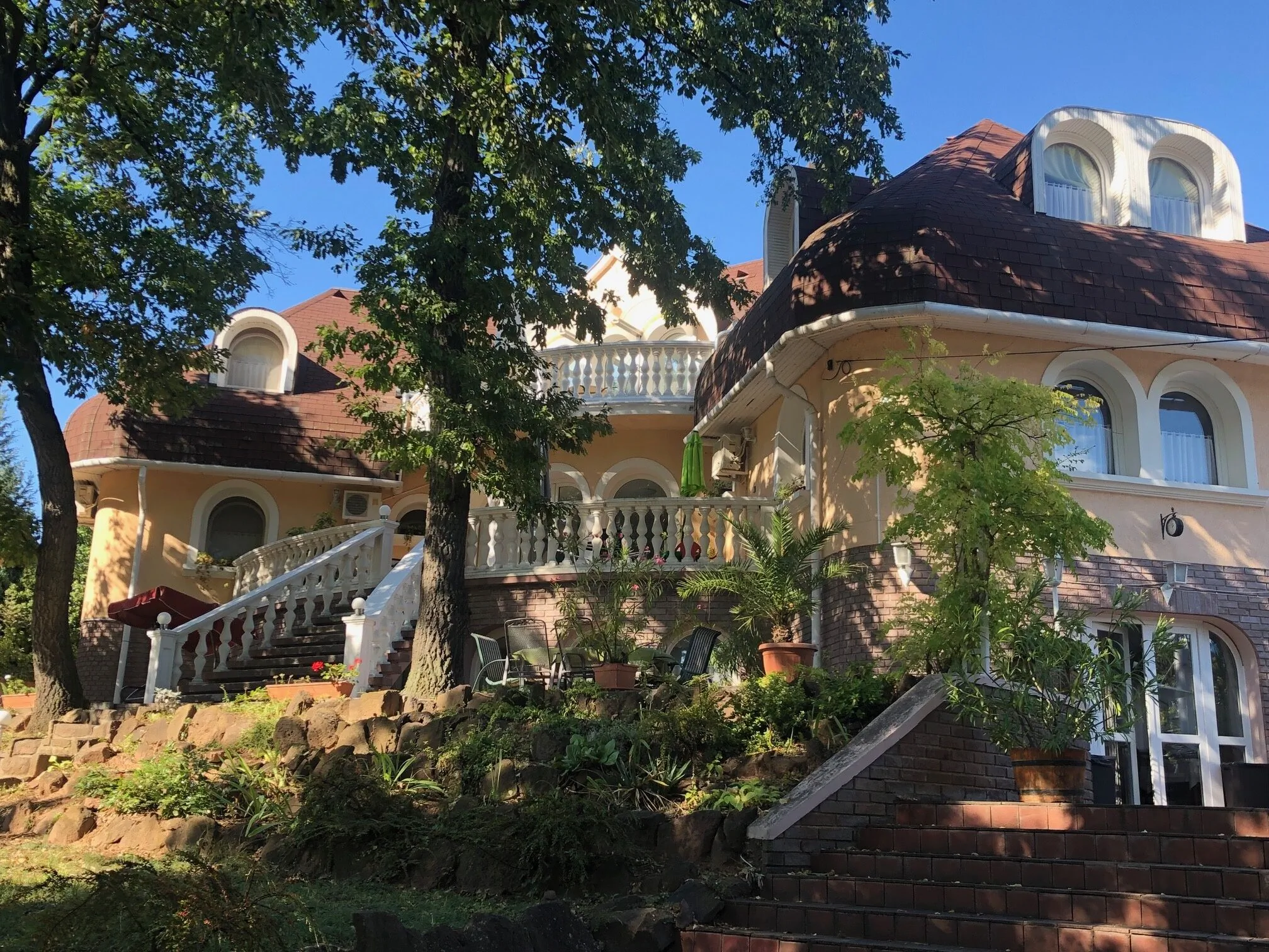 Káptalan Vendégház Balatonalmádi – Balatonalmádi, Ungaria