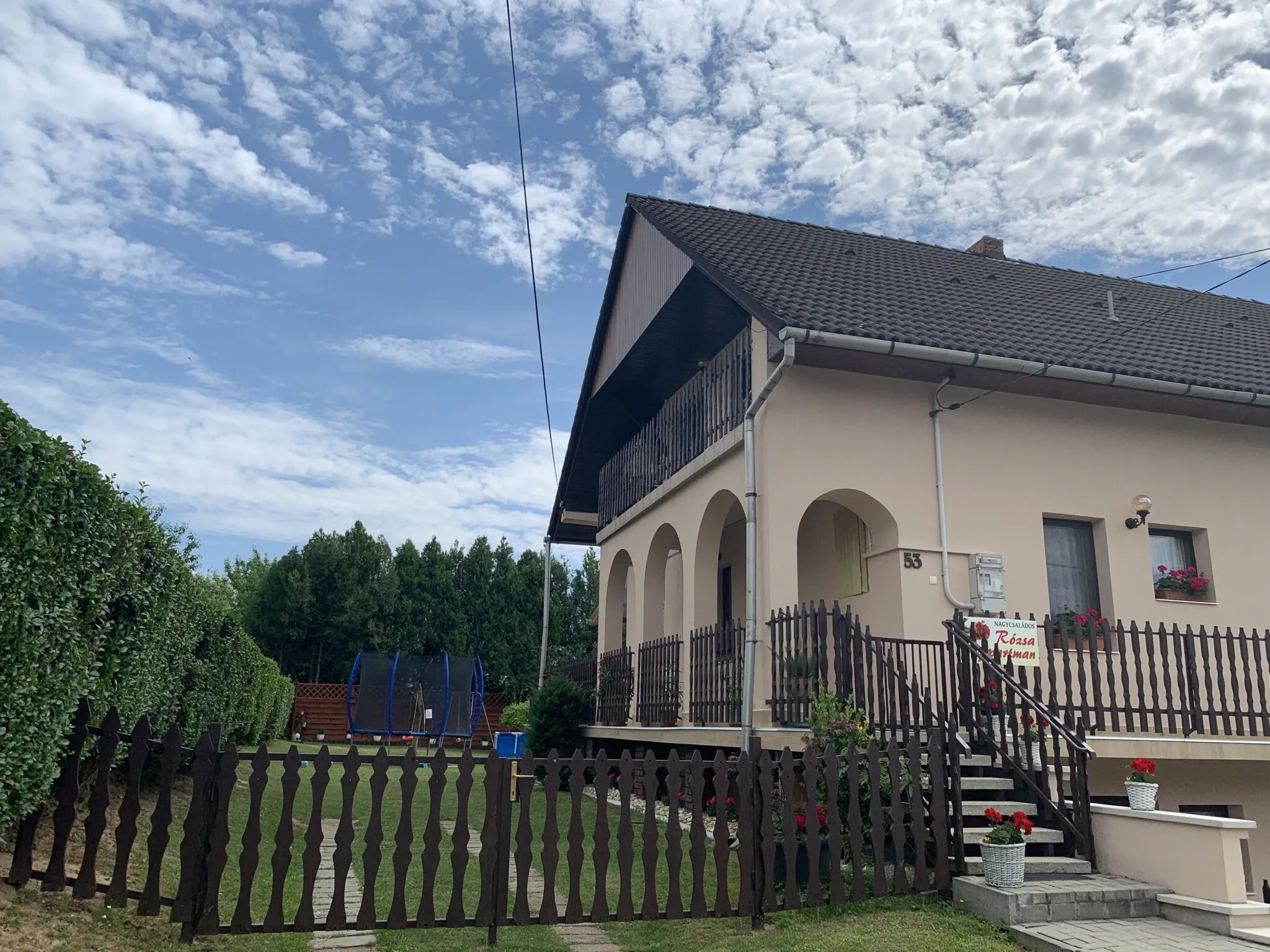 Nagycsaládos Rózsa Apartman Balatonlelle – Balatonlelle, Ungaria
