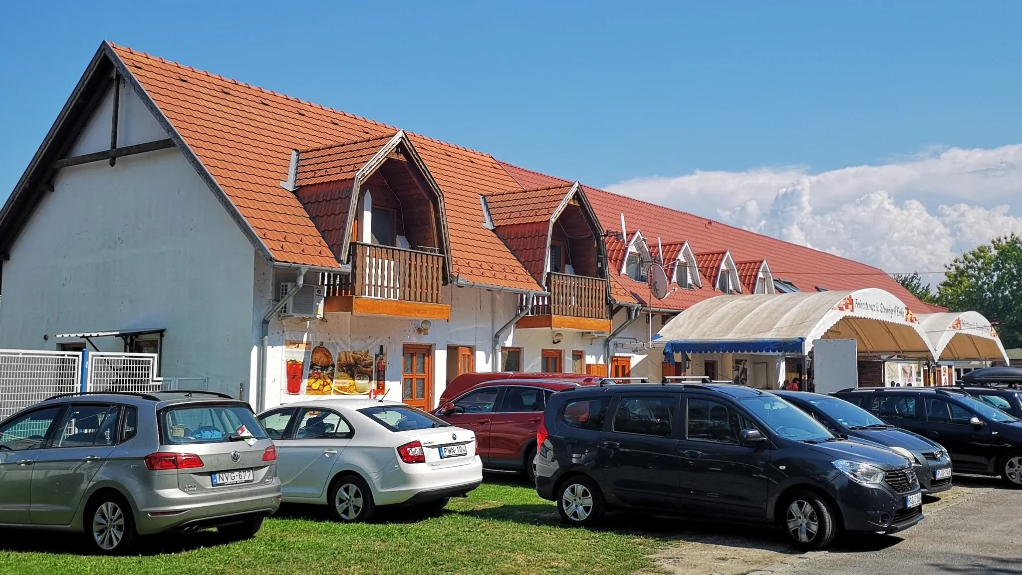 Boglárka és Levente Vízparti Apartmanok Balatonmáriafürdő – Balatonmáriafürdő, Ungaria