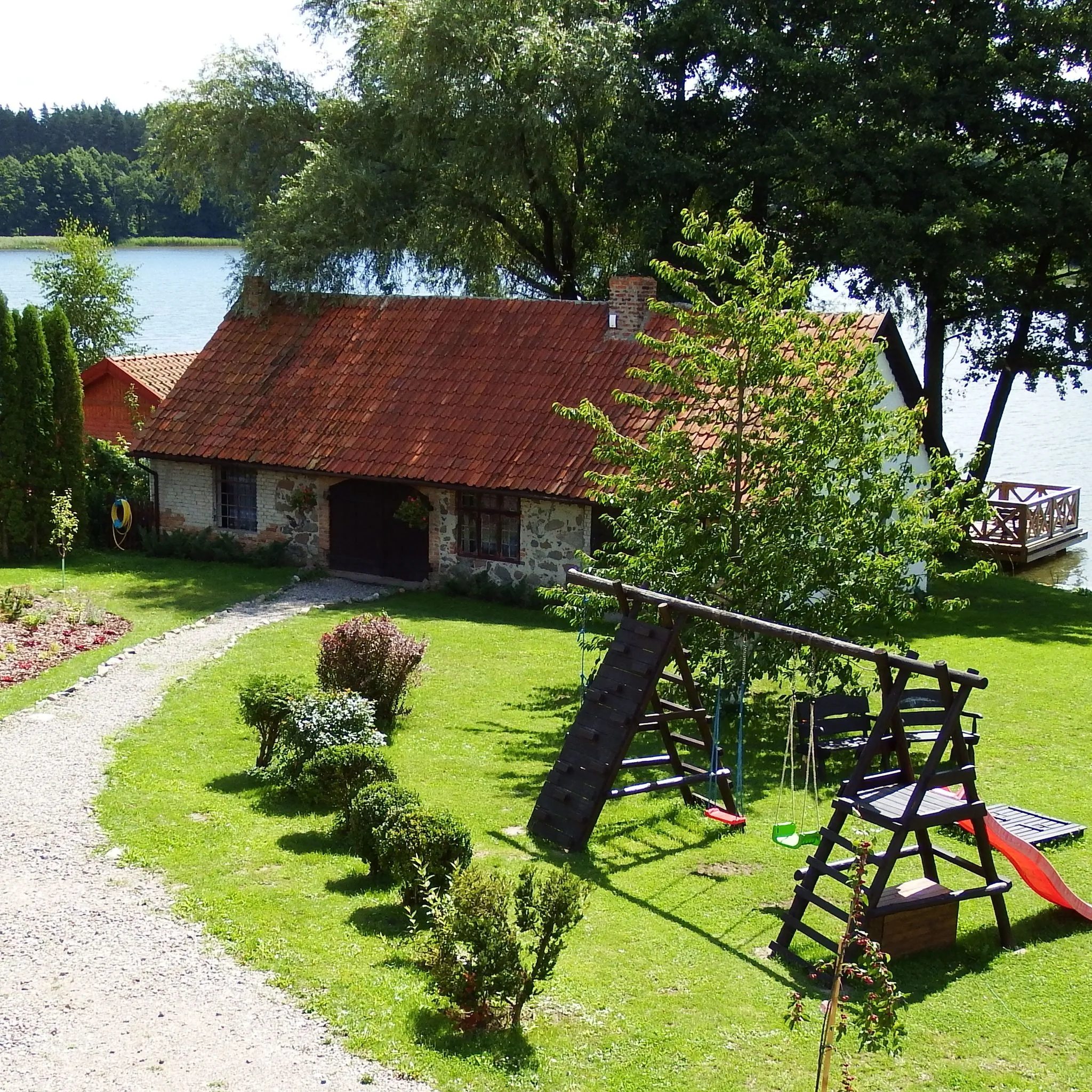 Mazurski Raj - Luksusowa Turystyka – Pozezdrze, Polonia