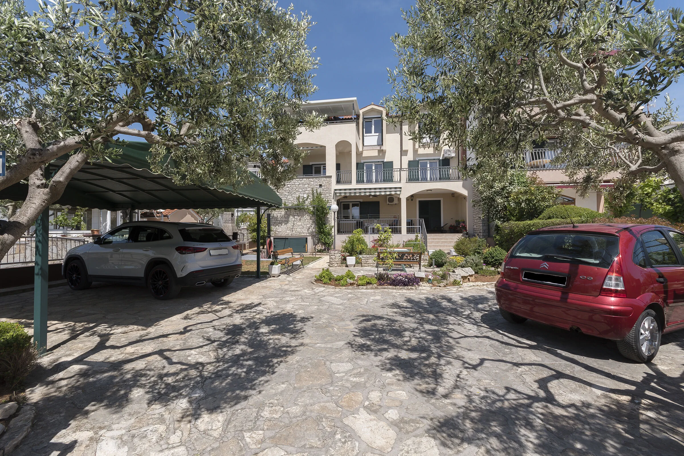 Apartments Ivan by the sea Vodice - foto 4