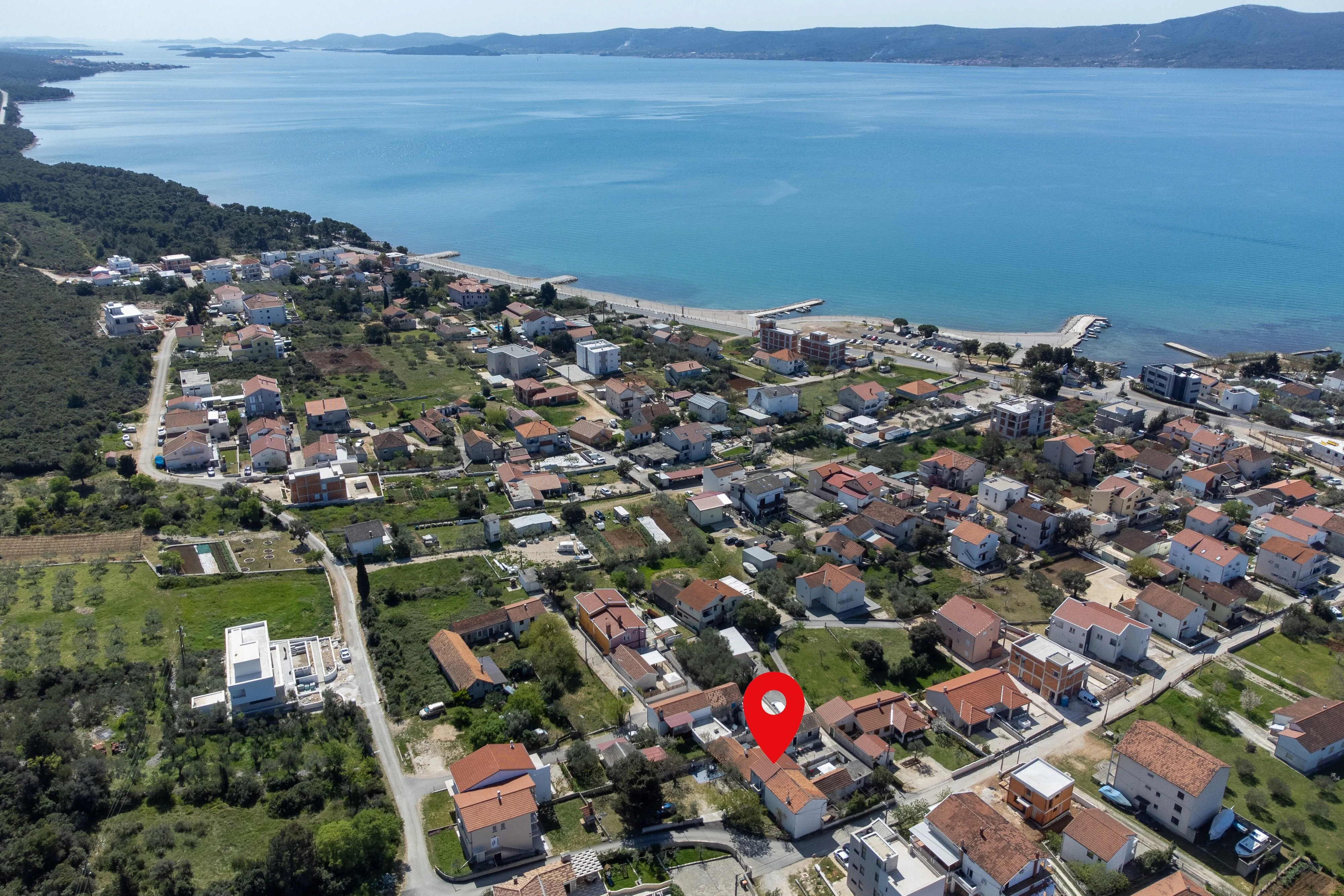 Family-friendly House With Hot Tub Sukošan, Zadar - 6123 Sukošan – Sukošan, Chorwacja