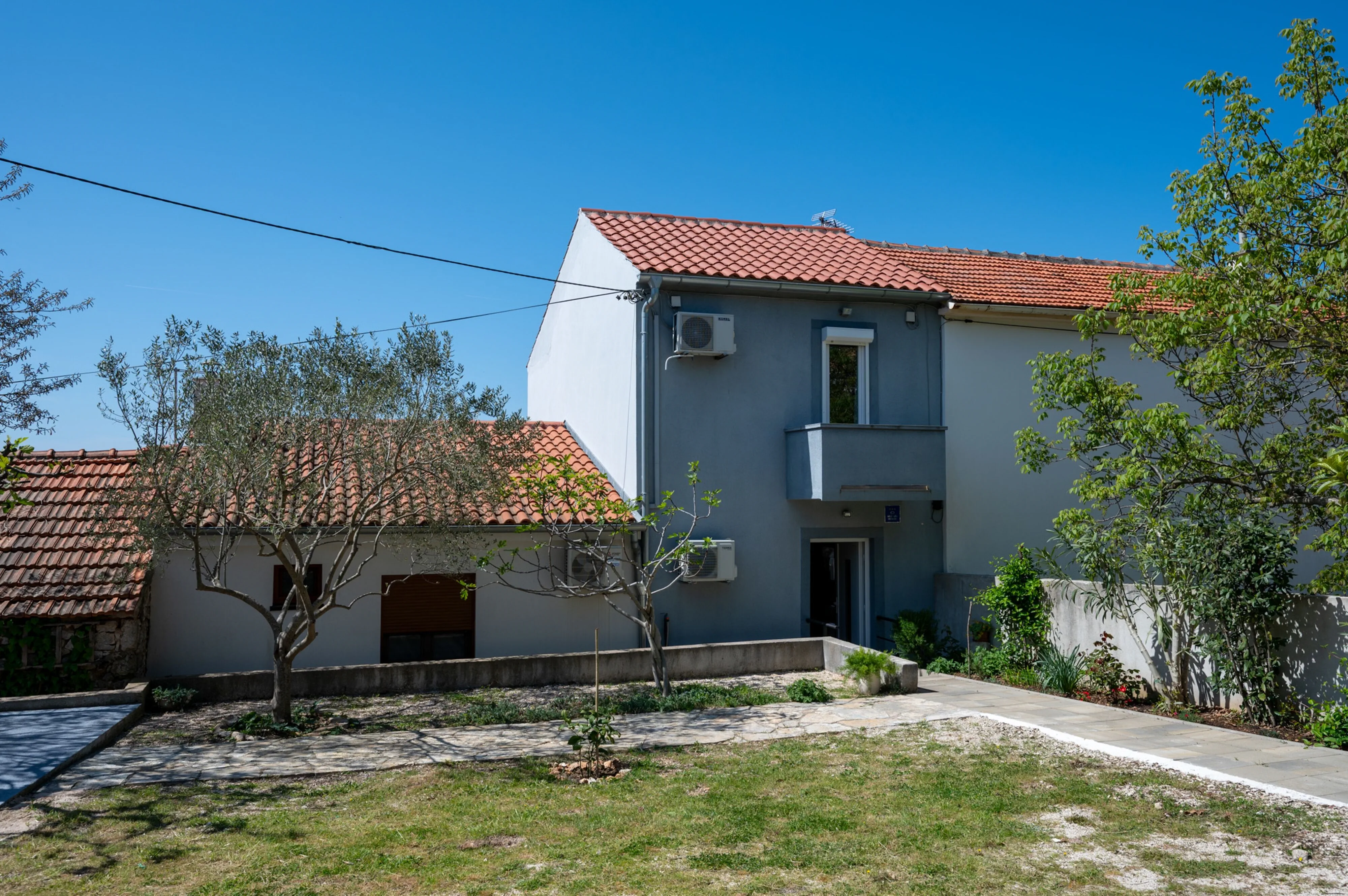 Family-friendly House With Hot Tub Sukošan, Zadar - 6123 Sukošan – Sukošan, Chorwacja