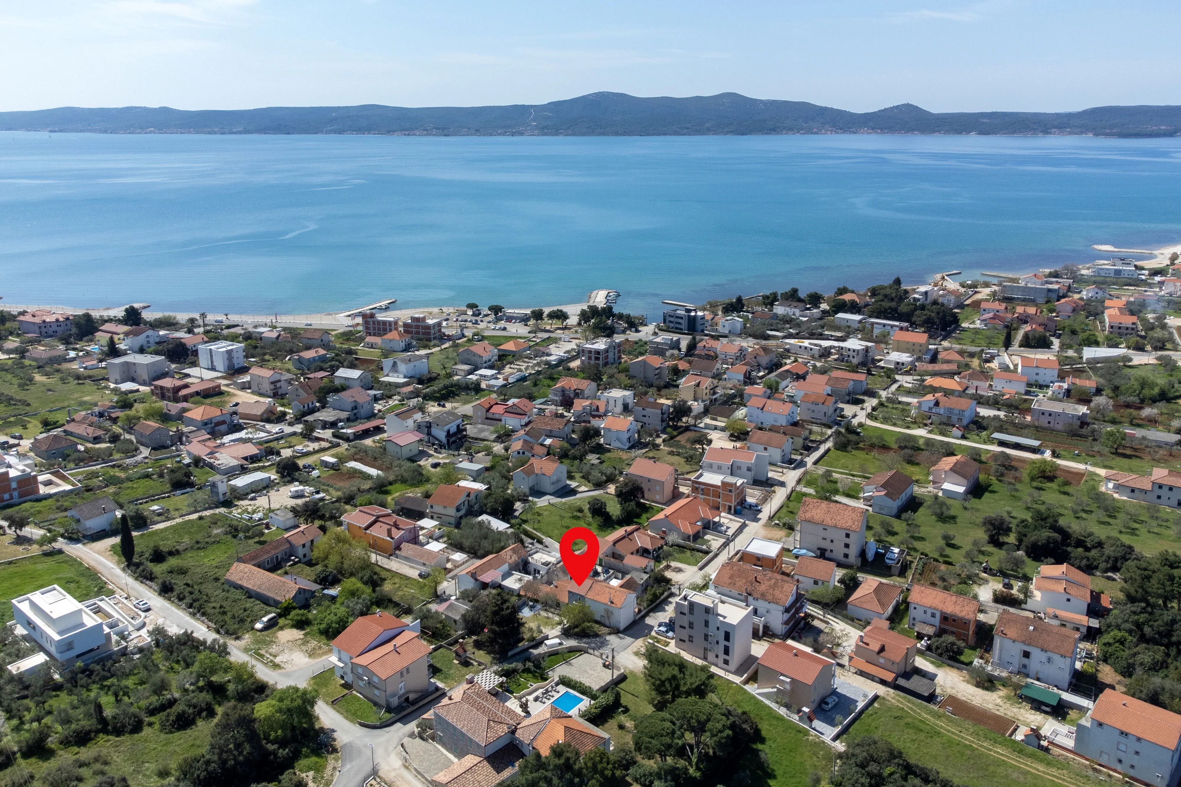 Family-friendly House With Hot Tub Sukošan, Zadar - 6123 Sukošan – Sukošan, Chorwacja