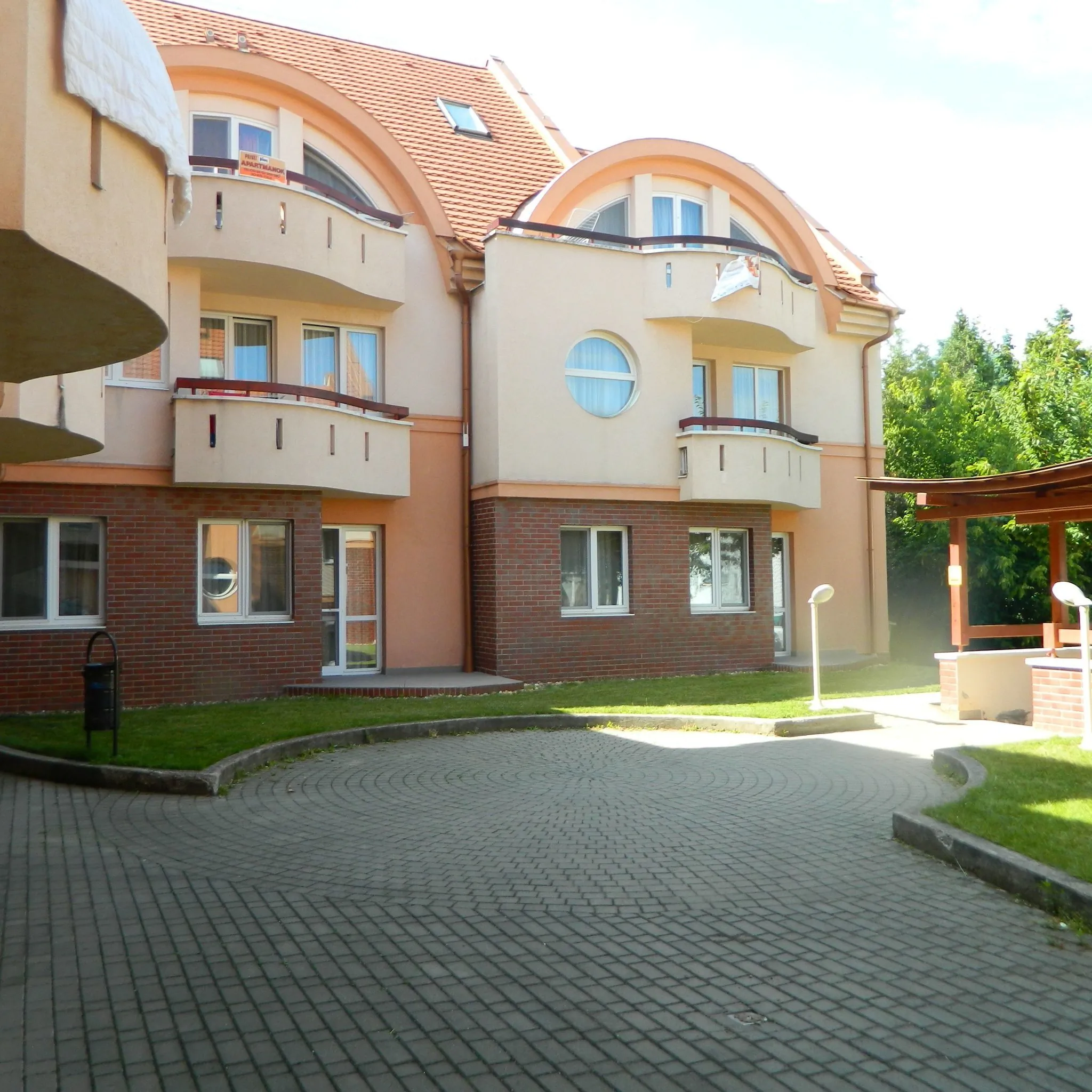 Héli Apartman E Hajdúszoboszló – Hajdúszoboszló, Węgry