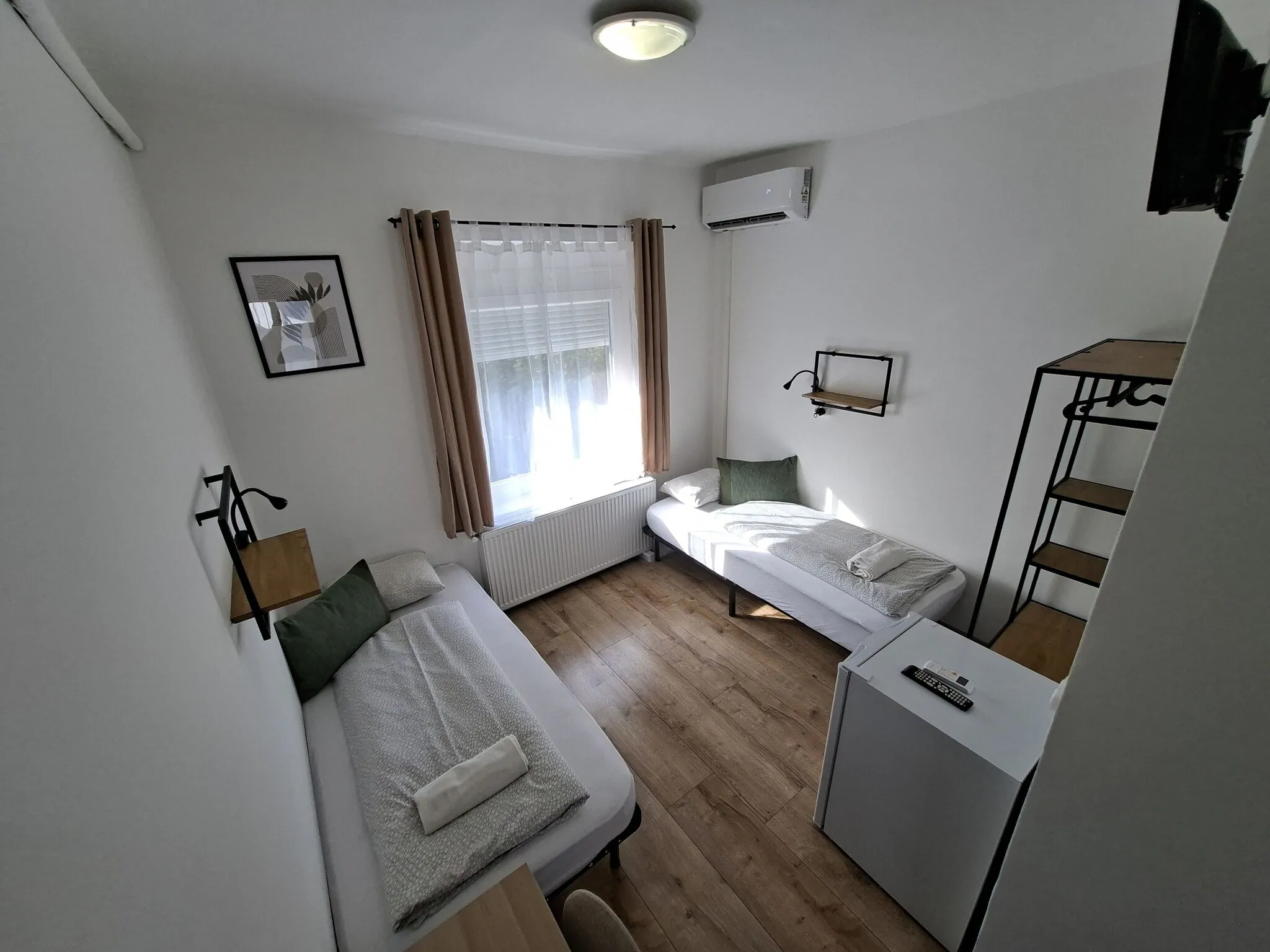 Lokomotiv Hostel Siófok - foto 2