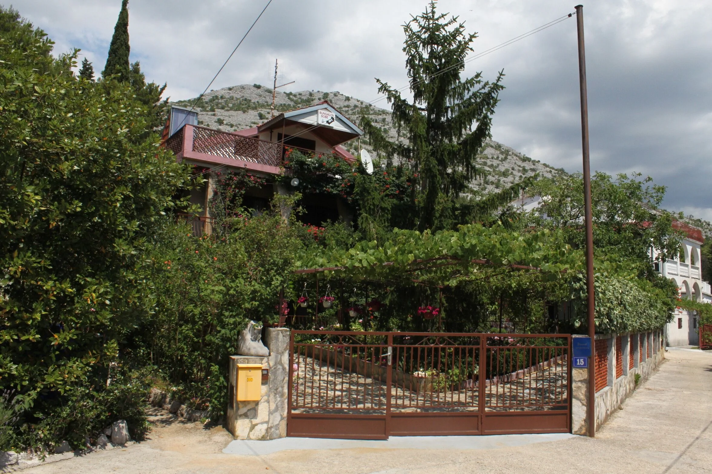 Apartments With Parking Space Starigrad, Paklenica - 6585 Starigrad - foto 2
