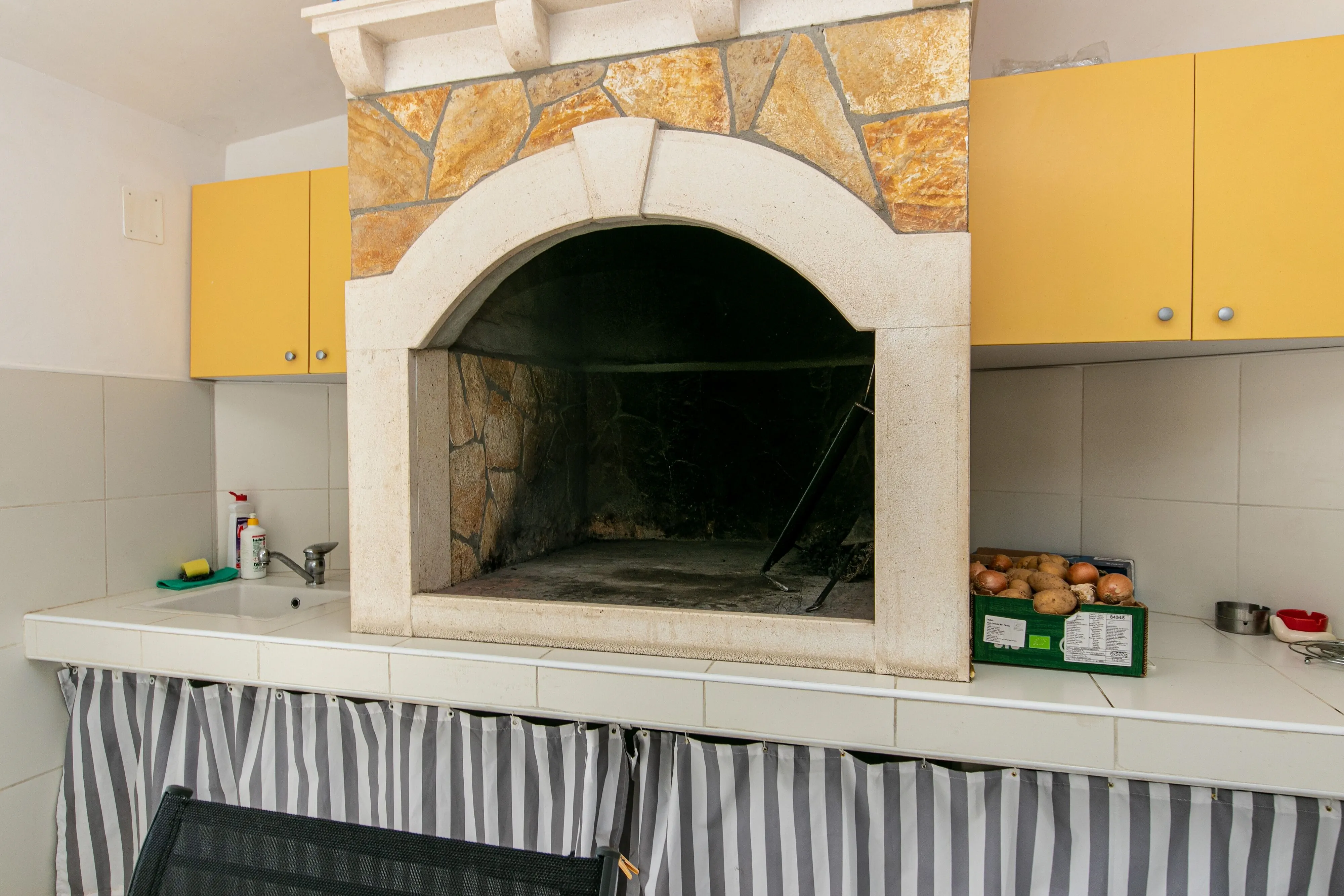 Apartments With Parking Space Gradac, Makarska - 5198 Gradac – Gradac, Croația
