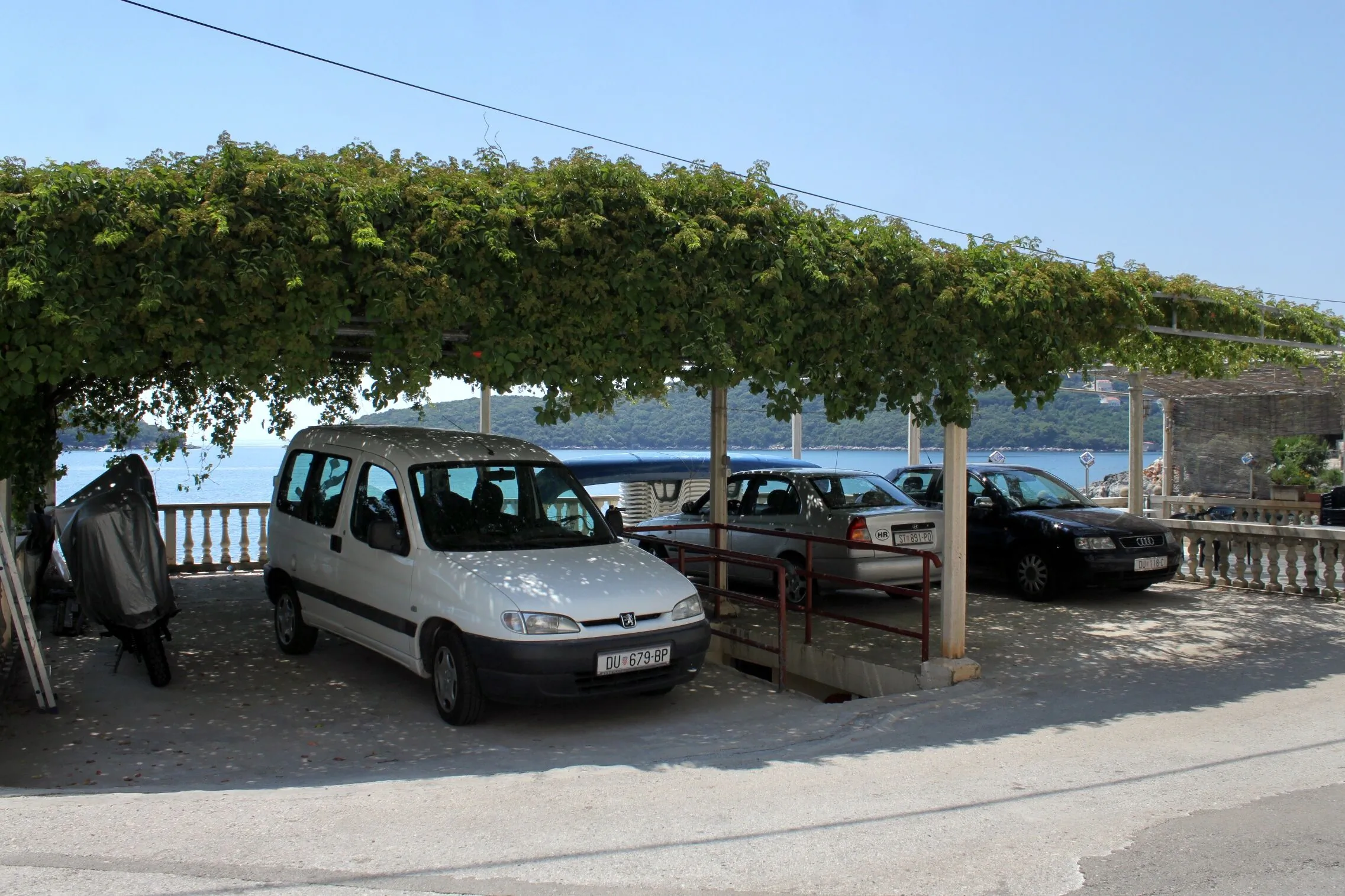 Apartments By The Sea Molunat, Dubrovnik - 2137 Molunat – Molunat, Croația