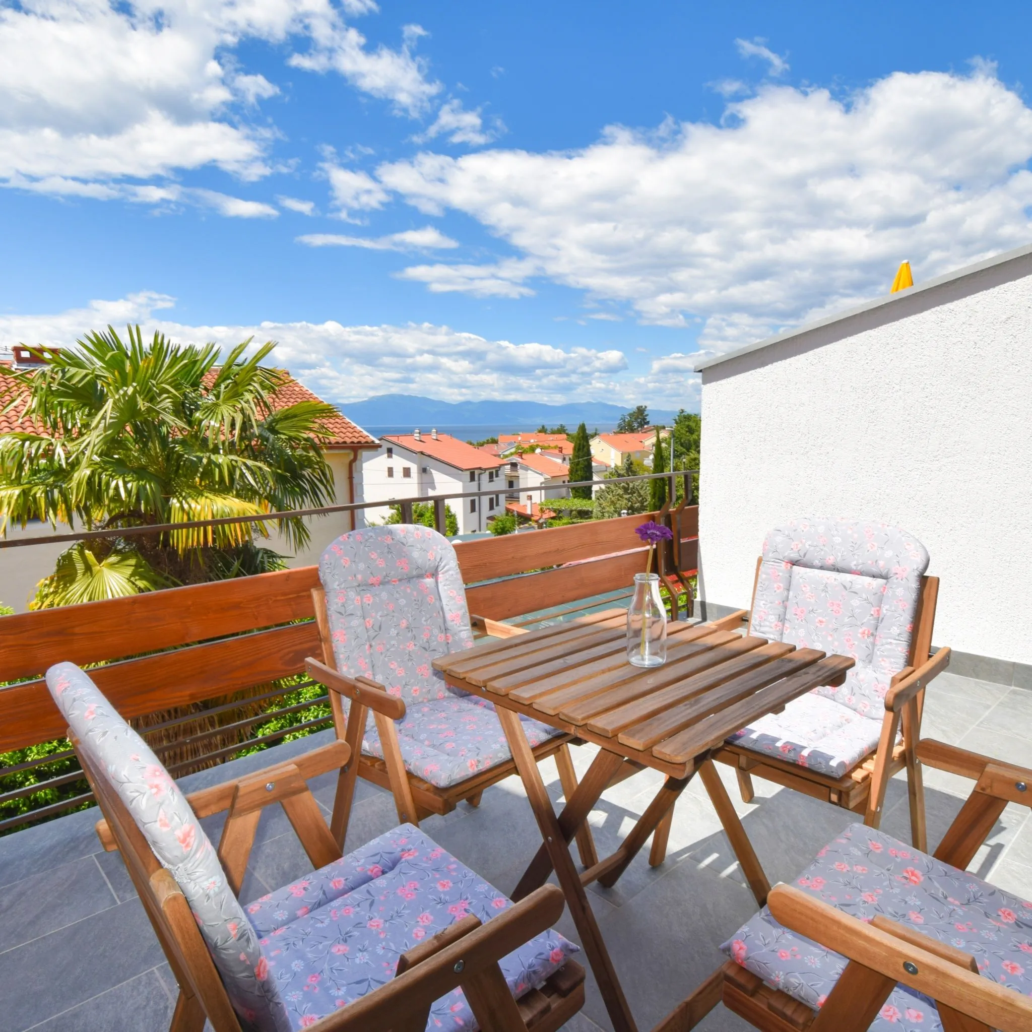 Apartments Uzelac Malinska – Malinska, Croația