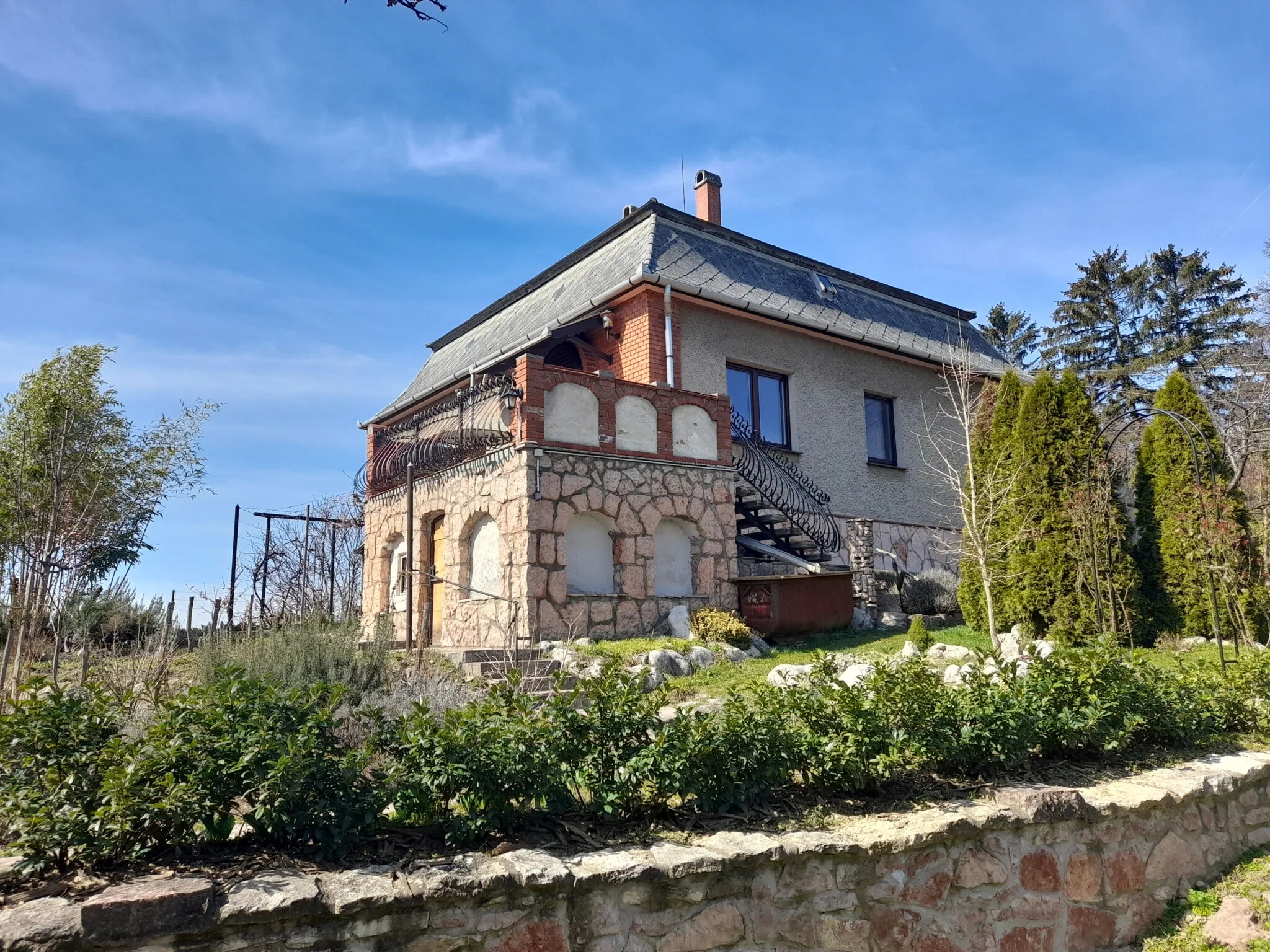 Panoráma Apartman/Kerti Lak Mór – Mór, Maďarsko