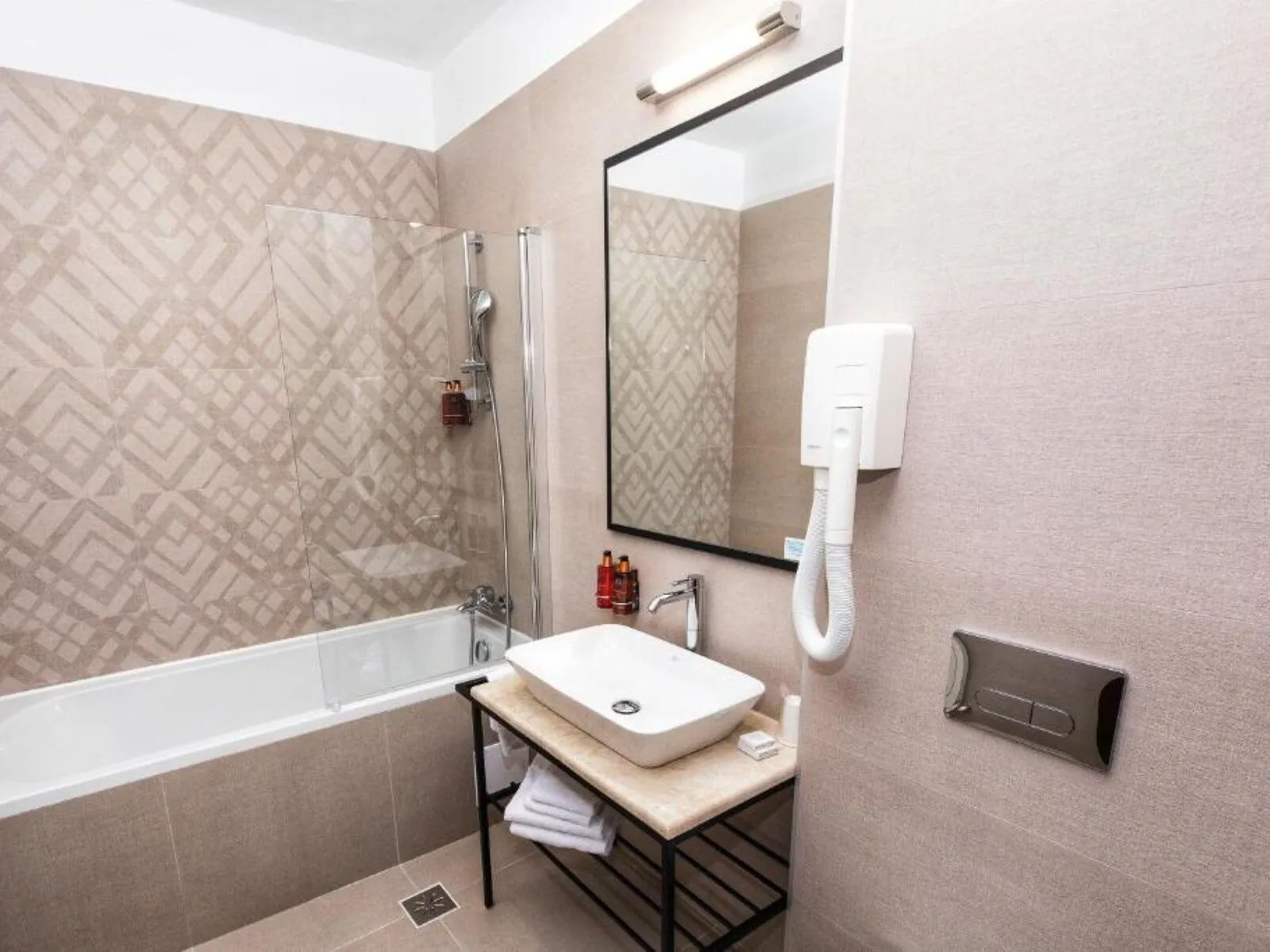 Hotel International București – Bukurešť, Rumunsko
