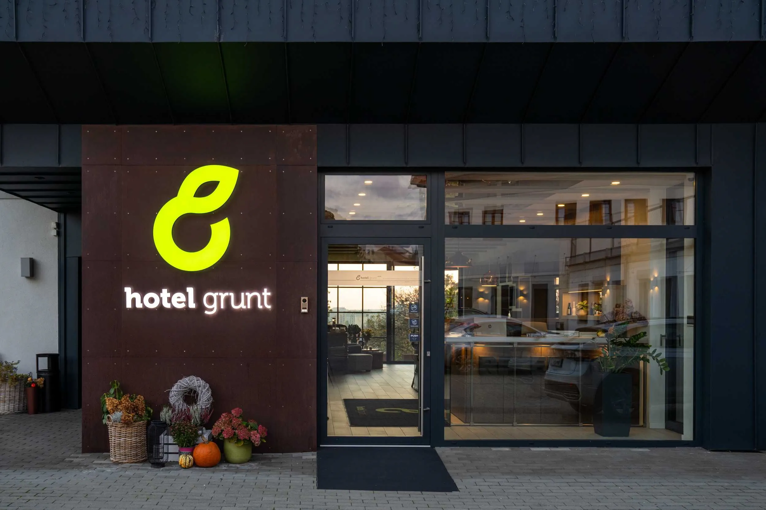 Hotel Grunt Kosmonosy - foto 5