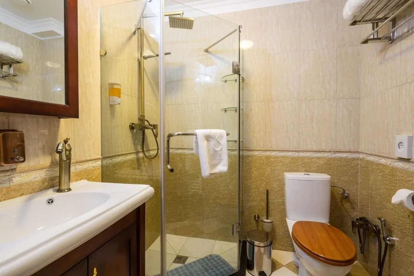 Zámek Lužec Spa & Wellness Resort Nejdek – Nejdek, Česká republika