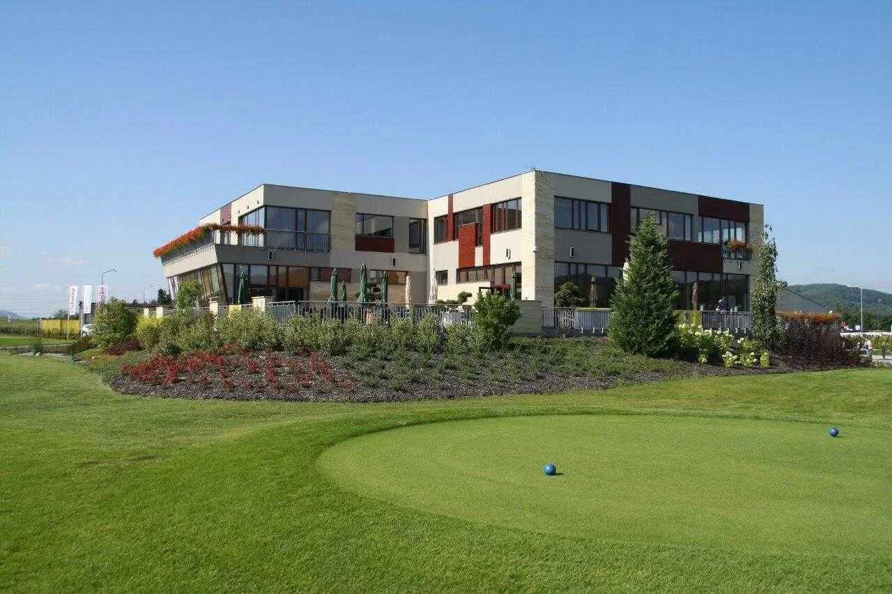 Hotel Beroun Golf Club – Beroun, Republica Cehă