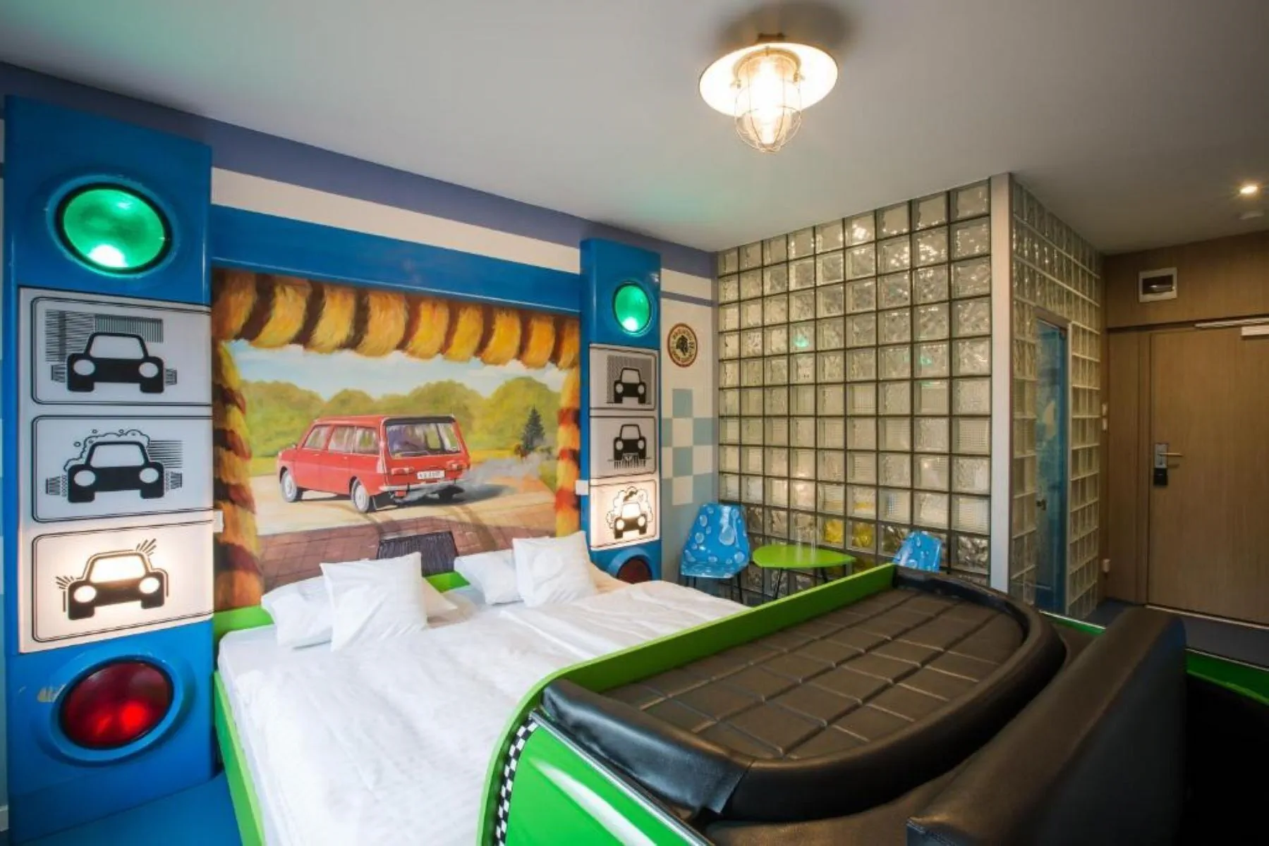 Retro hotel Garage Ostrava – Ostrava, Česká republika