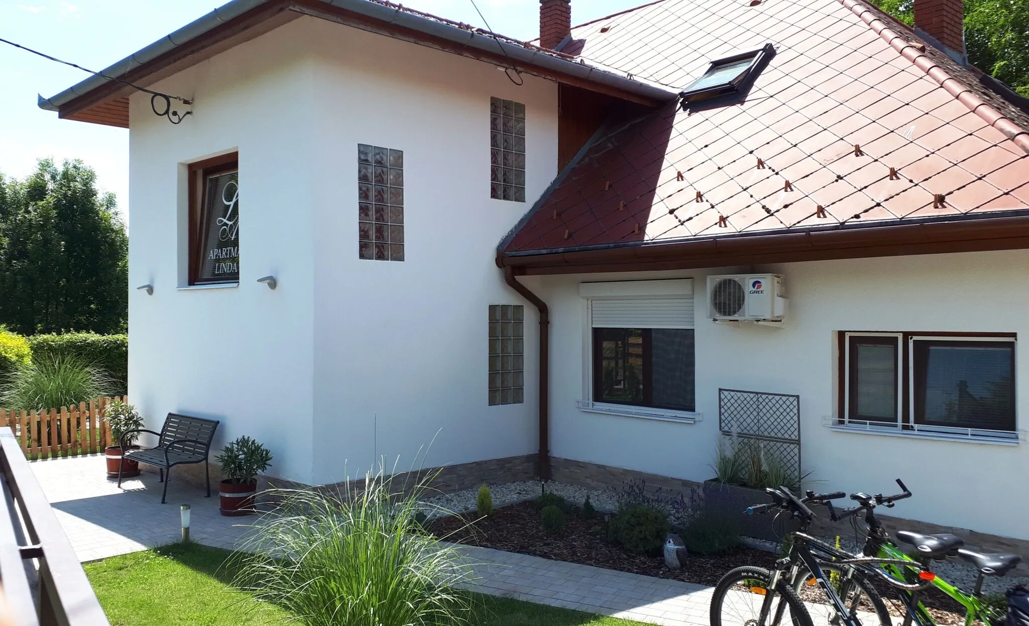 Linda Apartman Gyenesdiás – Gyenesdiás, Węgry