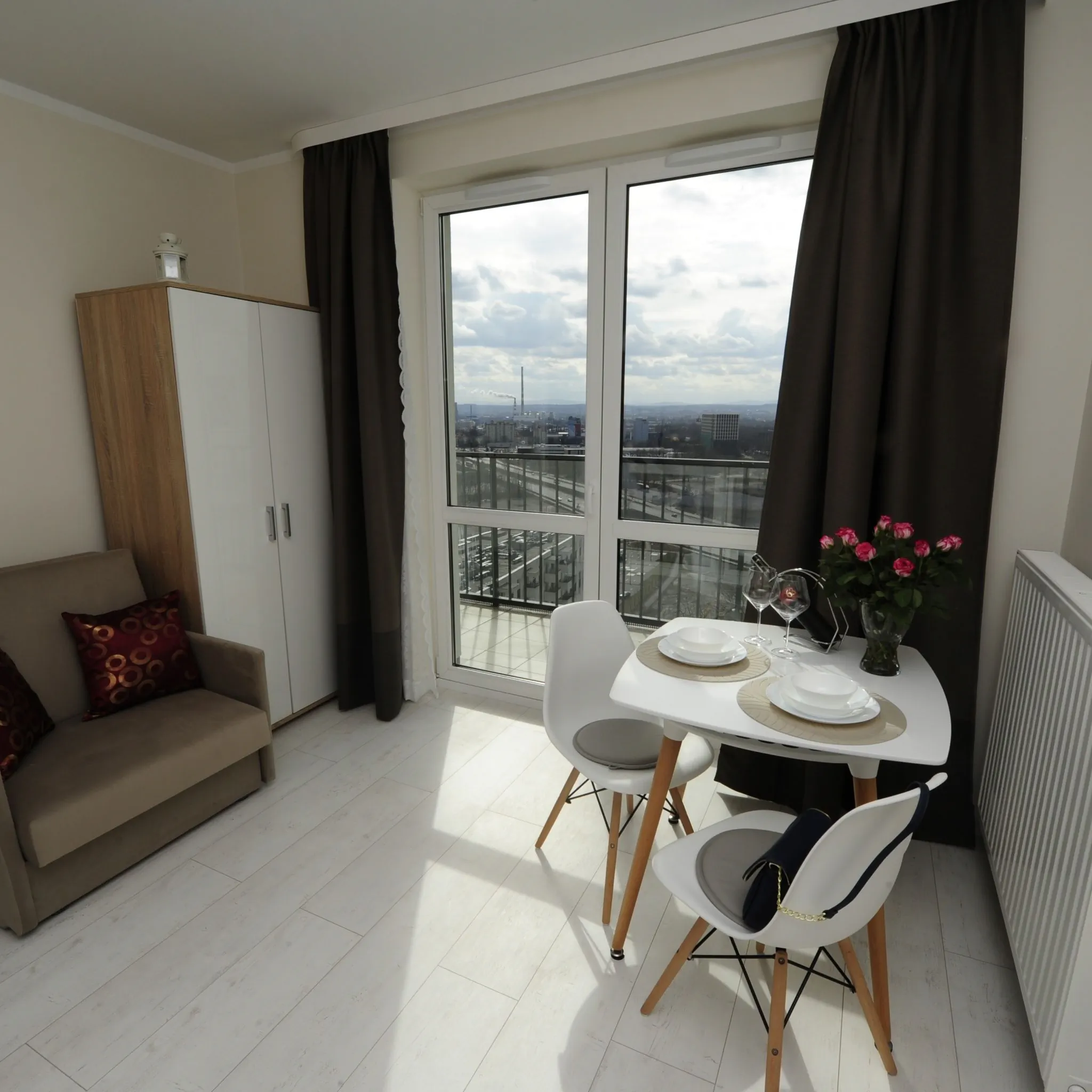 Romantic Sky Apartment - 15th floor Kraków – Kraków, Polska