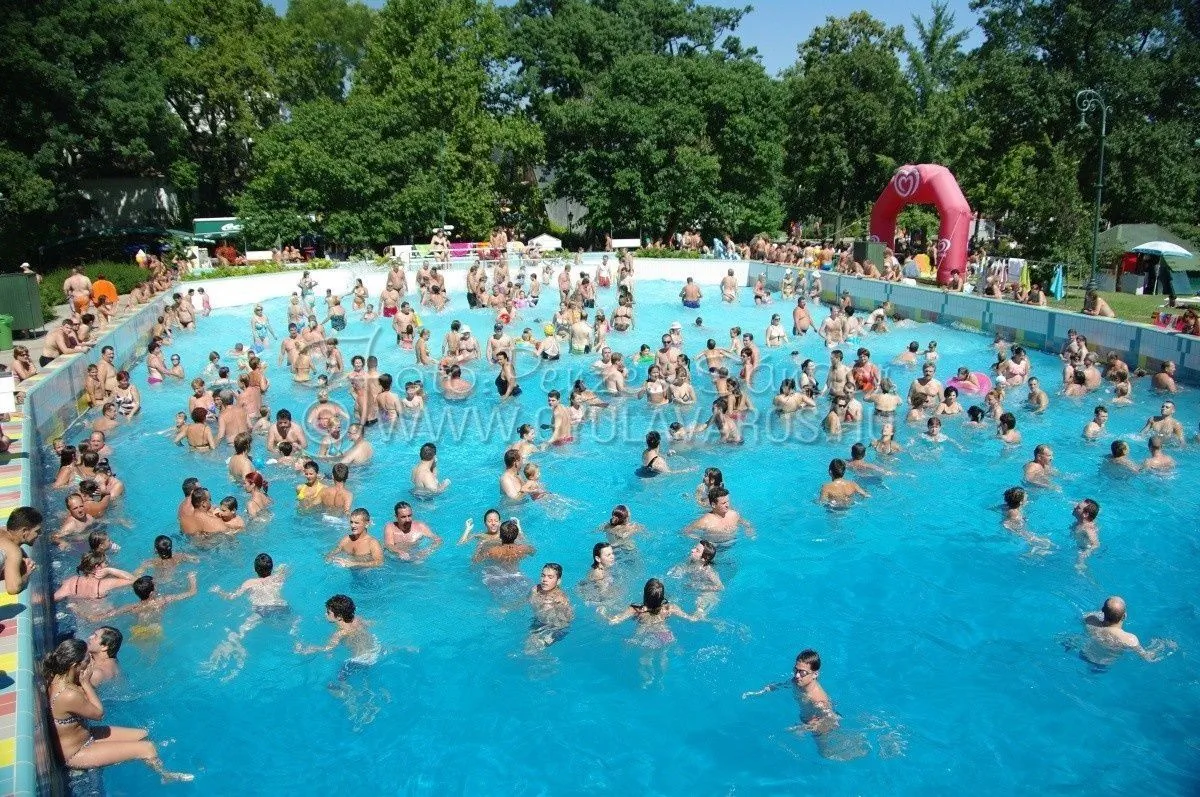 Central Aqua Apartman Gyula – Giula, Ungaria
