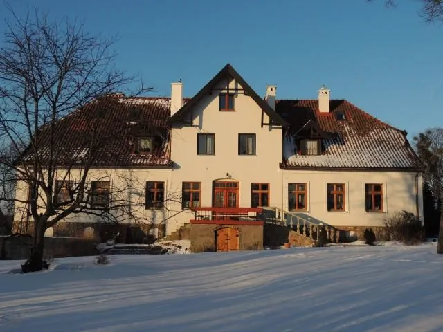 STADNINA KONI KIERZBUŃ Barczewo – Barczewo, Polska
