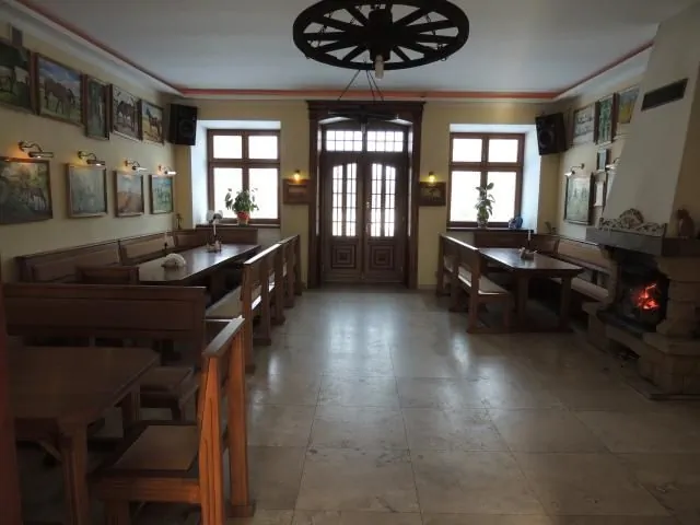 STADNINA KONI KIERZBUŃ Barczewo – Barczewo, Polska