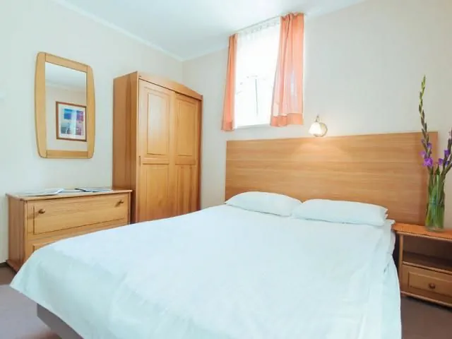 Hotel pod Sosnami** Osieck – Osieck, Polska